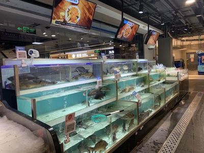 线下频频闭店，线上转型“遇阻”，永辉超市卖场模式如何破局水产品零售？