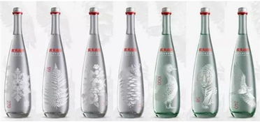 百岁山“本来旺”惊艳亮相上海时装周，高端水市场迎来新风尚